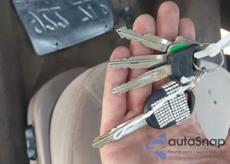 2002 Mercury Sable Gs from USA, damaged, VIN 1MEFM50U22G633512